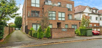 2 bedroom ground floor flat for sale