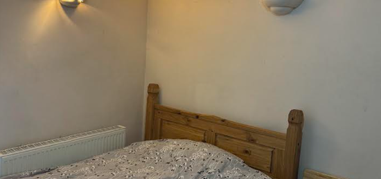 1 bedroom house share