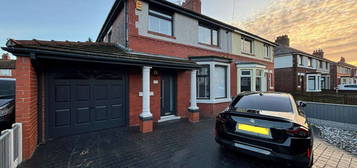 3 bed semi-detached house for sale