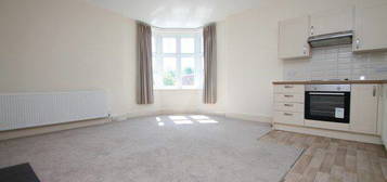 2 bed flat to rent