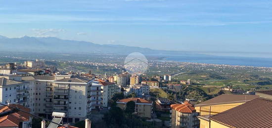 4 LOCALI A CORIGLIANO-ROSSANO