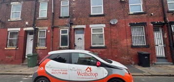 Terraced house to rent in East Park Place, Leeds LS9