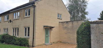 3 bedroom semi-detached house to rent