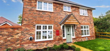 3 bedroom detached house to rent