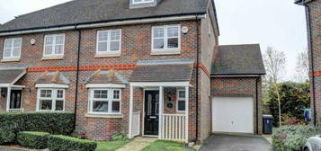 5 bedroom semi-detached house