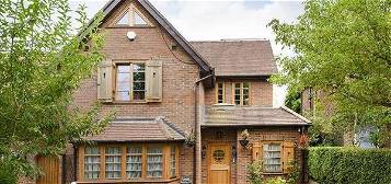 Detached house for sale in Sunnyfield, Mill Hill, London NW7
