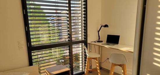 Location meublée studio 18 m² Lyon 7E