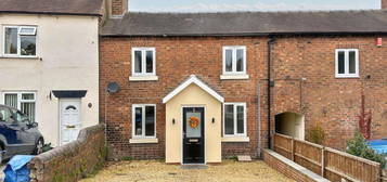 3 bed semi-detached house for sale