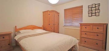 Room to rent in Vernon Walk, Abington, Northampton NN1