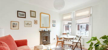 Flat to rent in Rostrevor Road, London SW6