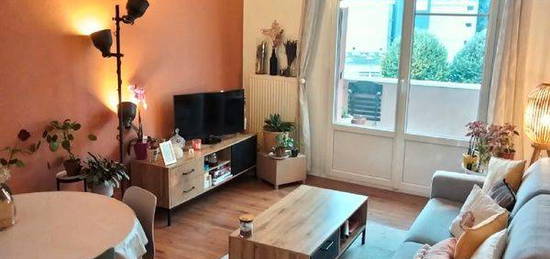 Appartement 2 pieces 43m2 meublé