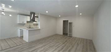 7307 Willoughby Ave Unit 2, Los Angeles, CA 90046