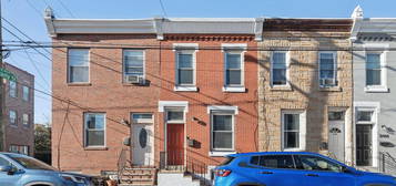 2462 Emerald St, Philadelphia, PA 19125