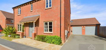 4 bed detached house for sale