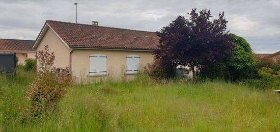 Plain pied centre ville - 3 chambres - Terrain clos