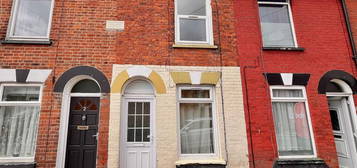 2 bed terraced house for sale