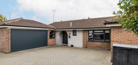 4 bedroom detached bungalow for sale