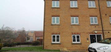 Flat to rent in Broadlands View, Pudsey LS28