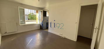 STUDIO EN HYPER CENTRE VILLE DE CLAMART