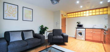 2 bed flat to rent