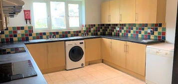 8 bedroom terraced house