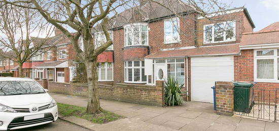 3 bedroom semi-detached house