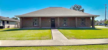 1700 Elk St, Morgan City, LA 70380