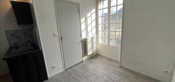 Appartement  à louer, 2 pièces, 1 chambre, 18 m²