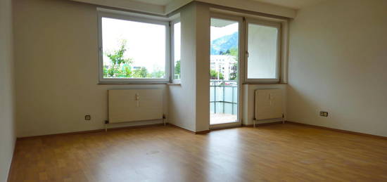 Helle 2-Zimmer-Wohnung mit Balkon und Garagenplatz in Höttinger Au, Innsbruck (Privatverkauf)