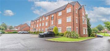 Flat to rent in Shalewood Court, Atherton, Manchester M46