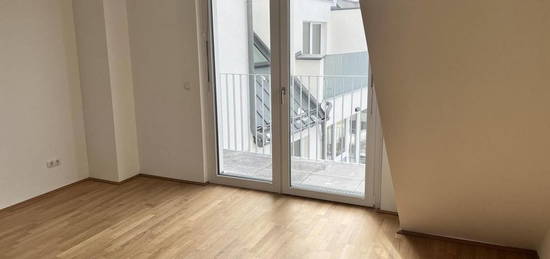 Neuwertige 2 Zimmer Wohnung mit Terrasse nahe "AM SPITZ"! Top-Ausstattung!