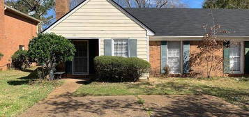 29 Meadowoods Pl, Jackson, MS 39211