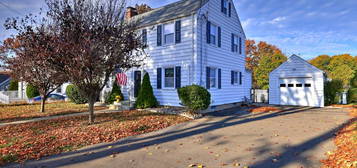 16 Sachem St, Milford, CT 06461