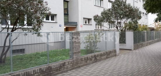 Pronájem bytu 2+kk 42 m², Osadní, Praha