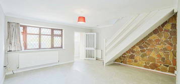 3 bed end terrace house to rent