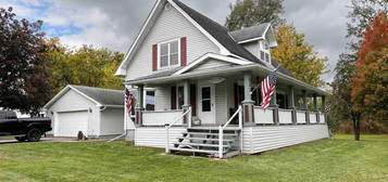 501 W South St, Loyal, WI 54446