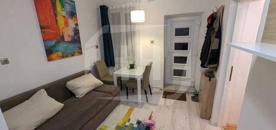 Apartament 2 camere, semidecomandat, Centru, UMF