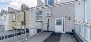 Flat to rent in Embankment Road, Plymouth PL4