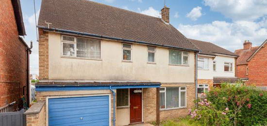 Semi-detached house for sale in Buckingham Road, Bicester OX26