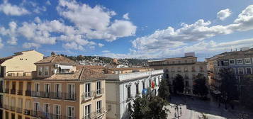 Piso en Centro - Sagrario, Granada