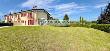 Villa bifamiliare Loc. Casone 2, Entroterra, Desenzano del Garda