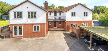 7 bedroom detached house for sale