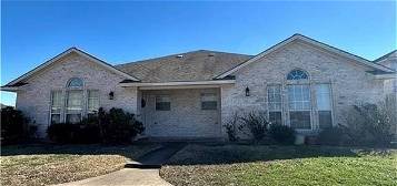 1014 Willow Pond Ct, College Station, TX 77845