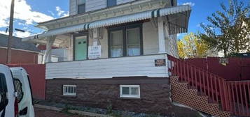 113 1st St, Altoona, PA 16602