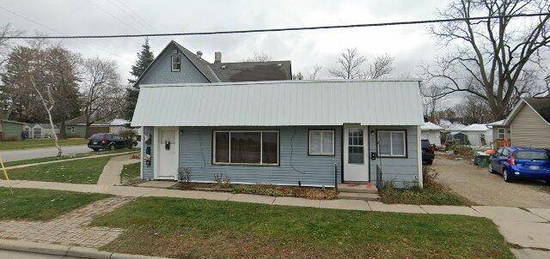 600 Main St, Mukwonago, WI 53149