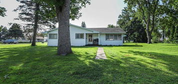 202 1st Ave N, Leonard, ND 58052