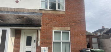 Terraced house to rent in Wareham Close, Walsall WS3