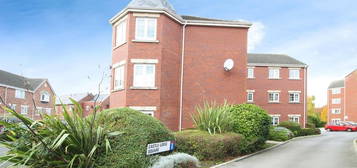 Flat to rent in Castle Lodge Square, Rothwell, Leeds LS26