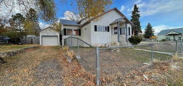 206 Bulwer St, Salmon, ID 83467