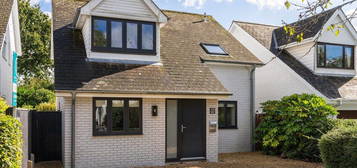 3 bed detached house for sale